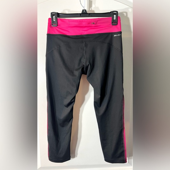 Nike Dri-Fit Cropped Running Leggings - Picture 2 of 4